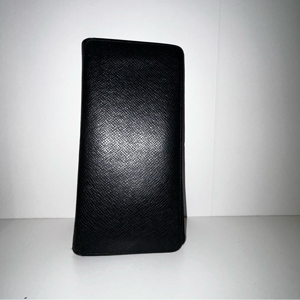 Louis Vuitton bifold wallet tiaga leather